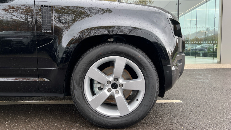 Land Rover Defender 3.0 D250 X-Dynamic SE 110 5dr Auto Diesel Estate